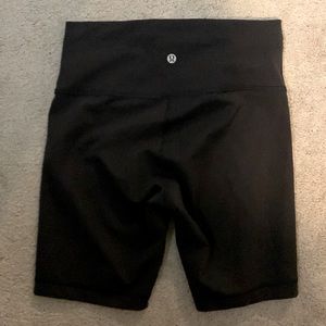 Lululemon Wunder Train High-Rise Short